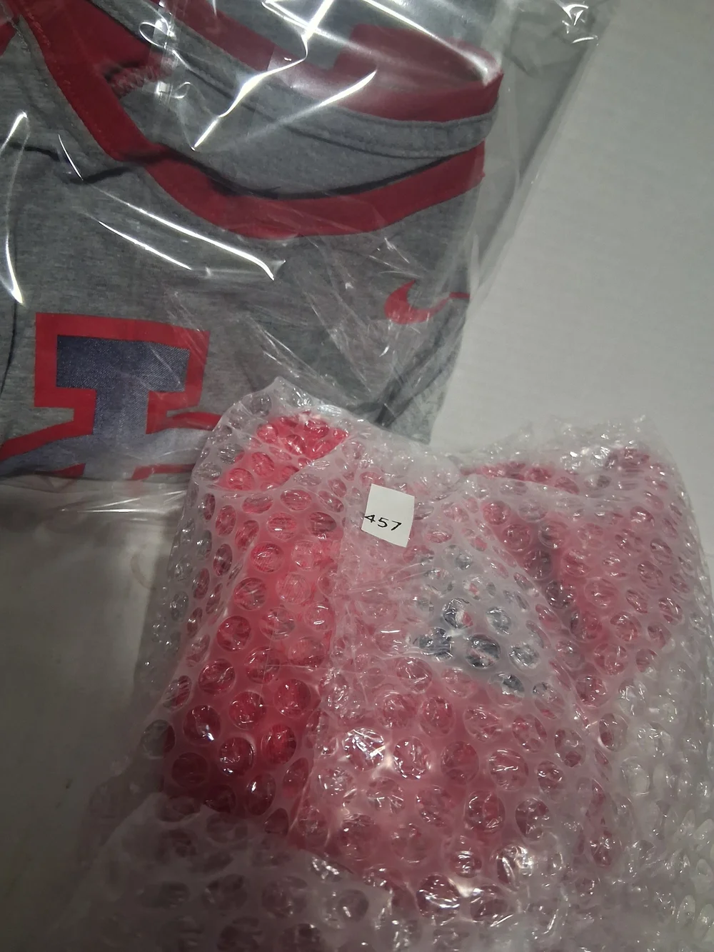 Cardnials Red Embroidered Cap & Grey Nike Tee L. Set Bundle